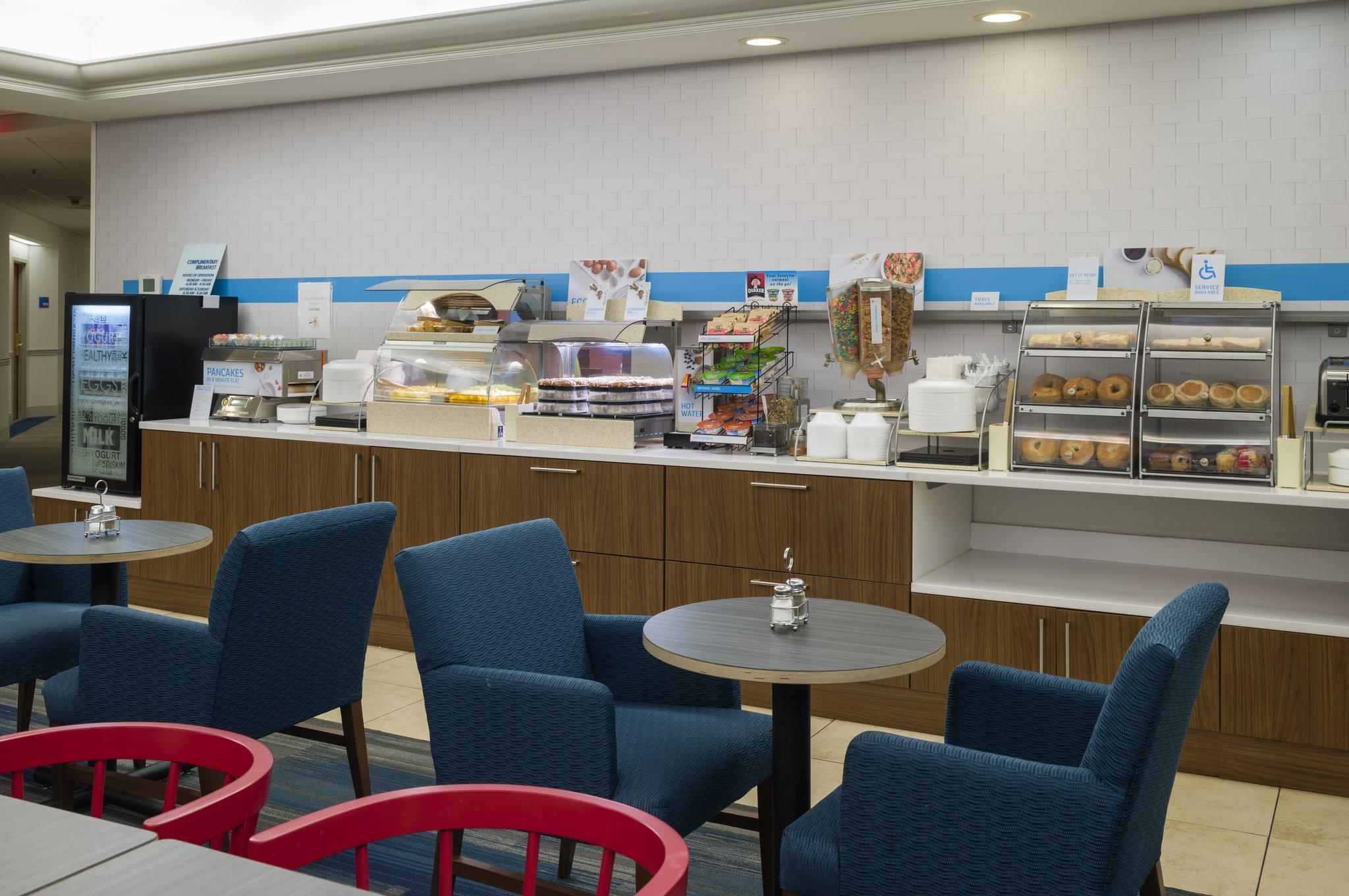 Holiday Inn Express Hershey-Harrisburg Area By Ihg Exterior photo